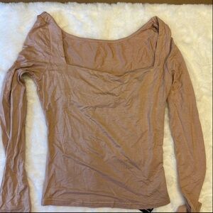 4/$20 🙈 NWT Square Neckline Tan Tee with Long Sleeves PTP 18-20"